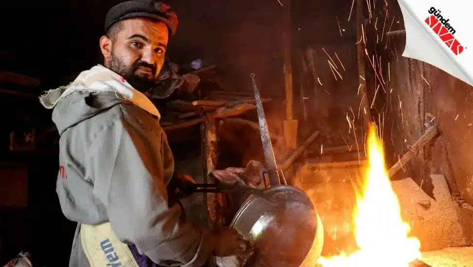 150 Yillik Dukkanda Dorduncu Kusak kalayci2 jpg | Gündem Sivas™ Haber