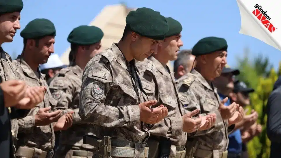 Kahramanlar, Fotoğraflarla Hatırlandı Kahramanlar Fotograflarla Hatirlandi5 jpg | Gündem Sivas™ Haber