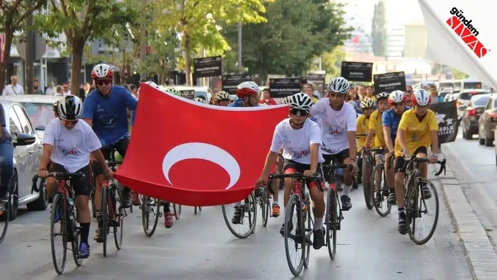 Sivas’ta GSB Spor Okullarında Coşkulu Açılış Sivasta GSB Spor Okullarinda Coskulu Acilis2 jpg | Gündem Sivas™ Haber