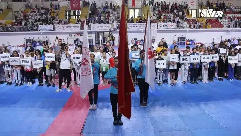 Tekvando Şampiyonası’nın Açılışı Yapıldı