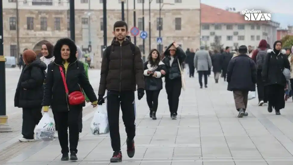 Yeni Evlilik Kredisi Umut Saçıyor: Bekarlarda Heyecan