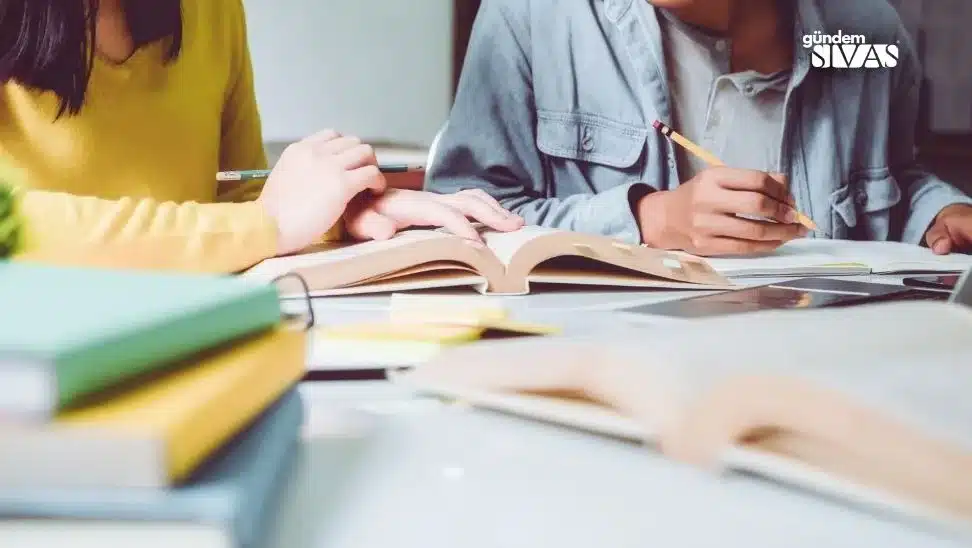 Öğrencilere Dev Destek: Ulaşım Yardımı Yolda Öğrencilere Dev Destek Ulaşım Yardımı Yolda