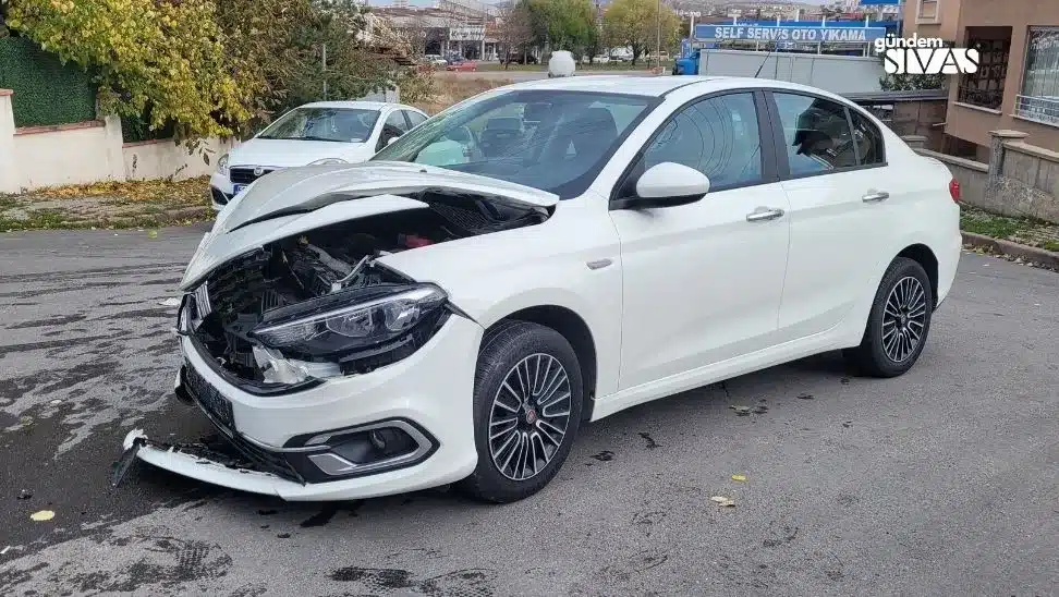 Sivasta Trafik Kazasi 3 Yarali 3 jpg | Gündem Sivas™ Haber