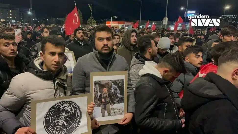 Ogrenciler Sehitler icin Yurudu 2 jpg | Gündem Sivas™ Haber