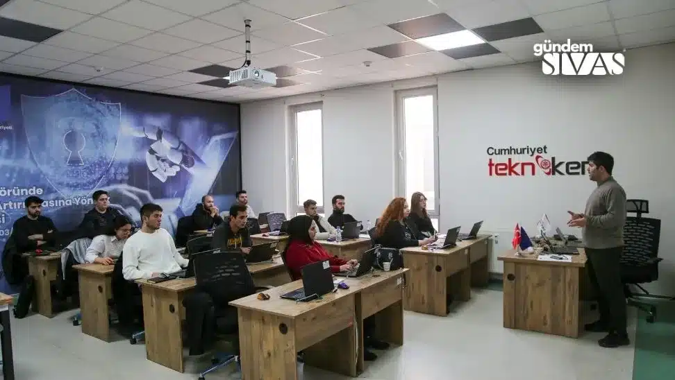 Siber Güvenlik Uzmanlarına Ev Sahipliği Yapıyor | Gündem Sivas™ | Sivas Haberleri Siber Guvenlik Uzmanlarina Ev Sahipligi Yapiyor1 jpg | Gündem Sivas™ | Sivas Haberleri