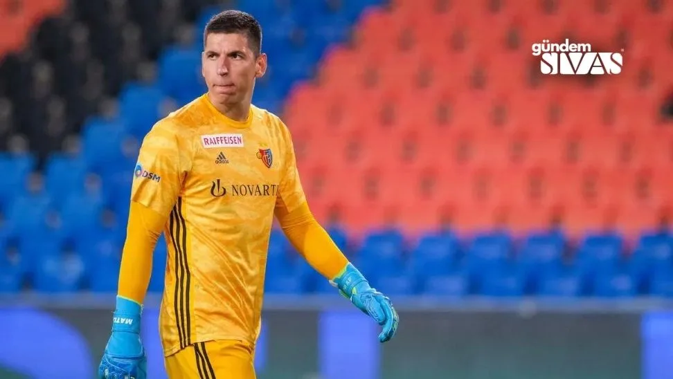 Sivasspor'a Sırp Eldiven! Sivaspora Sirp Eldiven 2 jpg | Gündem Sivas™ Haber