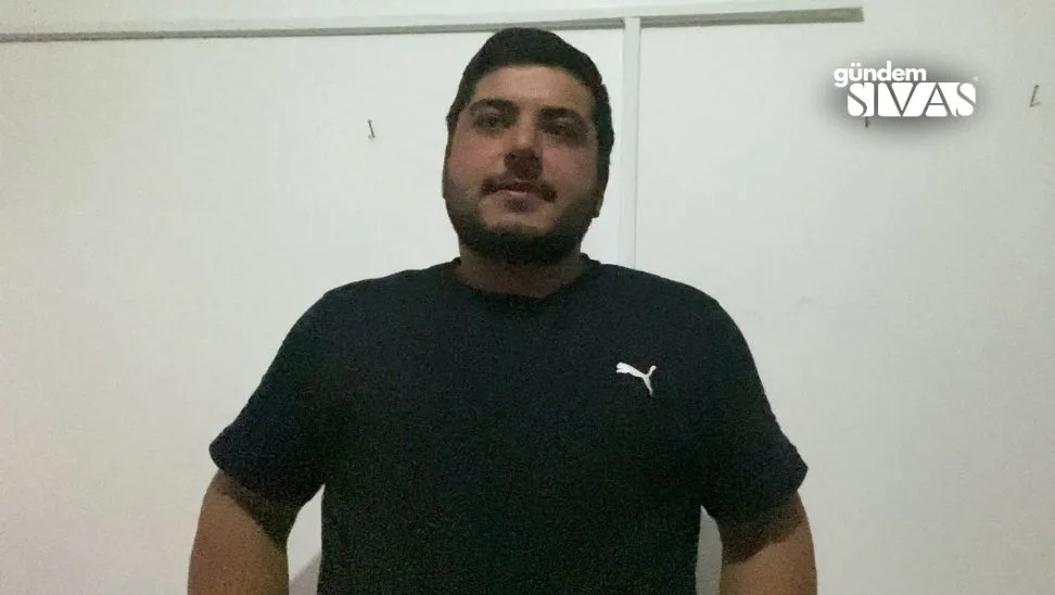 Direksiyonu Kitlendi Duvara Girdi 2 jpg | Gündem Sivas™ Haber