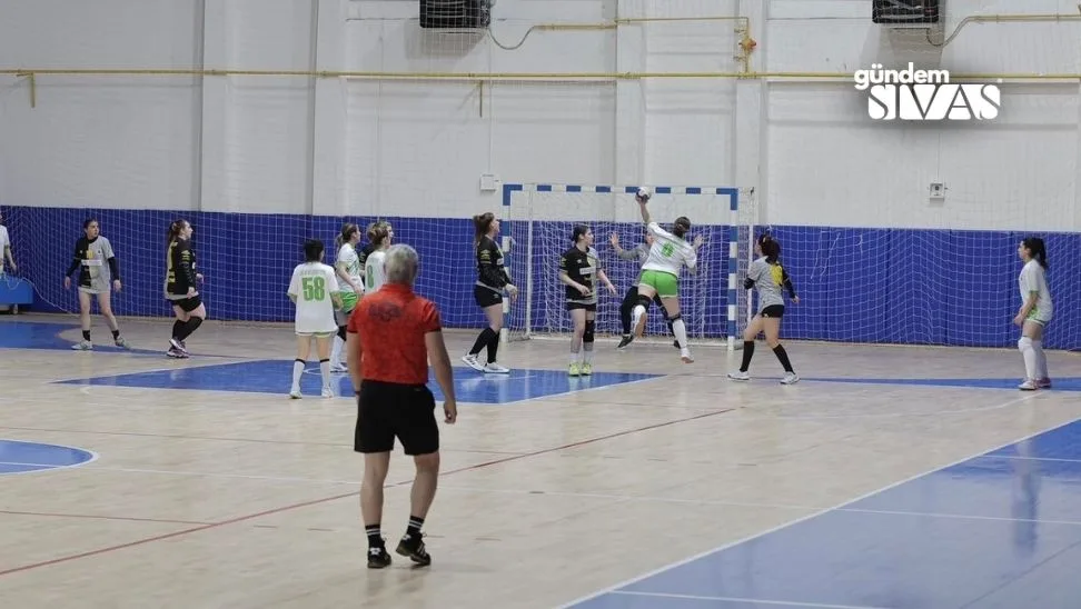 Sivas Belediyespor Play-Off’a Yükseldi Sivas Belediyespor Play Offa Yukseldi 2 jpg | Gündem Sivas™ Haber