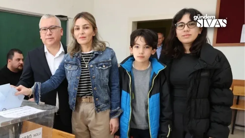 Sivas Protokolu Vatandaslik Gorevini Yerine Getirdi 2 jpg | Gündem Sivas™ Haber