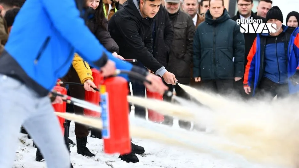Sivasta Deprem Tatbikati Nefes Kesti 3 jpg | Gündem Sivas™ Haber
