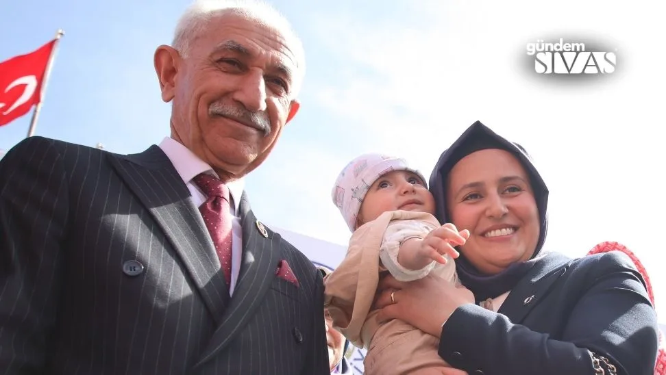 Av. Esra Meran Uslu Kimdir 2 jpg | Gündem Sivas™ Haber