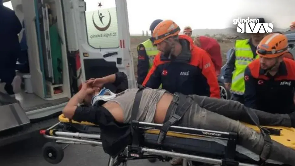 Hafik'te Trafik Kazası 10 Yaralı!