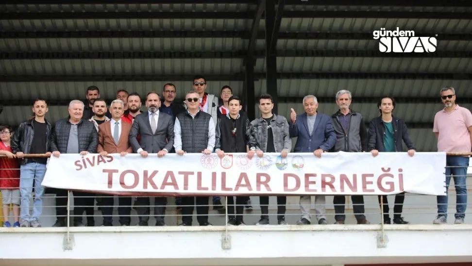 Tokatlilar Derneginden Sivasspora Destek 2 jpg | Gündem Sivas™ Haber