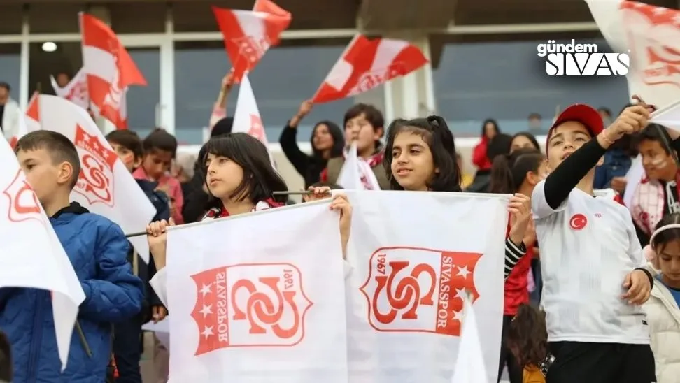 Minik Yigidolardan Sivasspora Destek 2 jpg | Gündem Sivas™ Haber