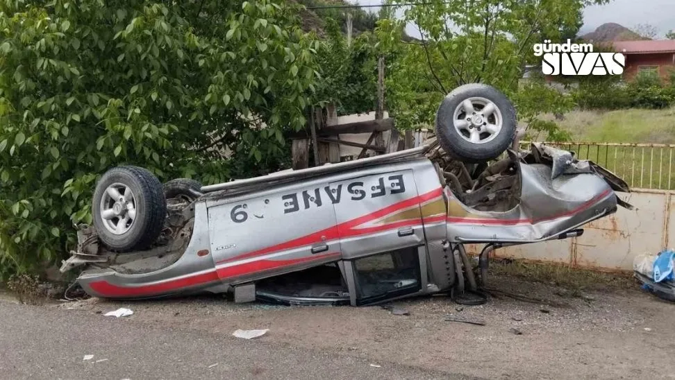 Sivasta Pikap Devrildi 5 Yarali 2 jpg | Gündem Sivas™ Haber
