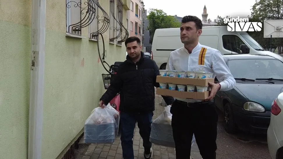 Sivasta Taziye Evlerine Yemek Dagitimi Basladi 3 jpg | Gündem Sivas™ Haber