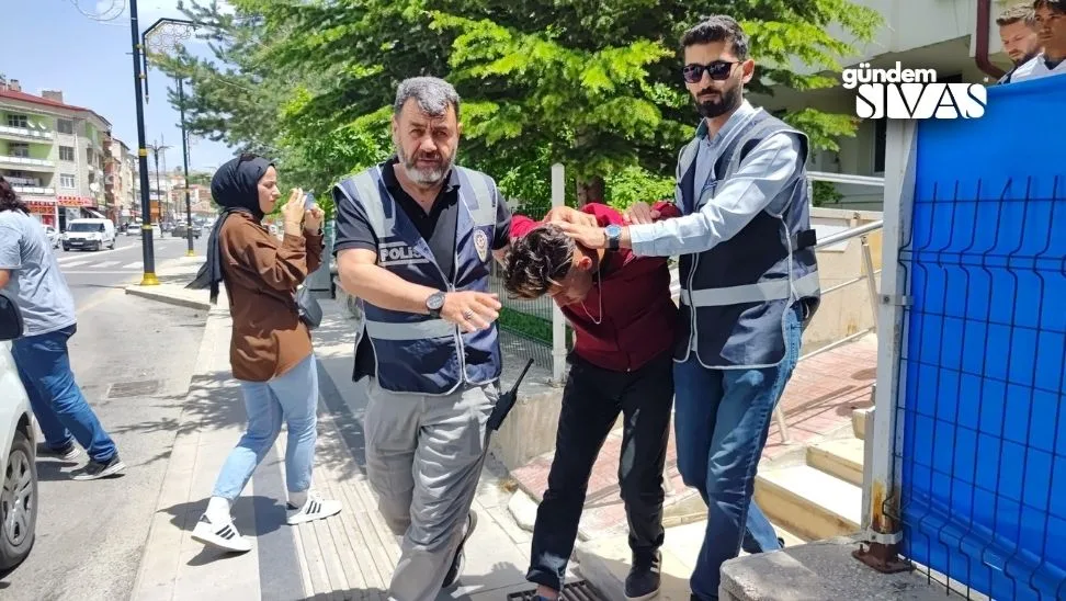 Sarkisladan Kangala Motosiklet Hirsizligi jpg | Gündem Sivas™ Haber