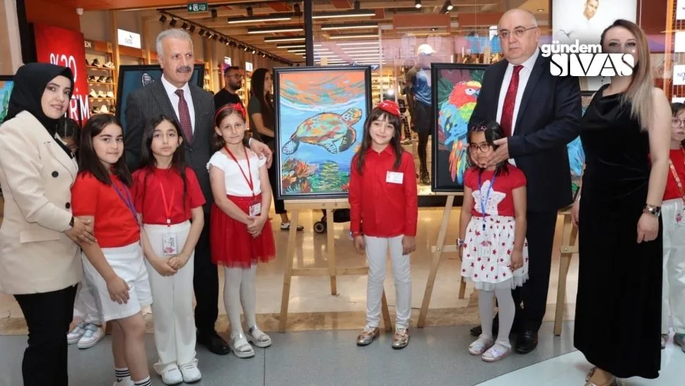 Sivasta Cocuklar Sanatla Renkleniyor jpg | Gündem Sivas™ Haber